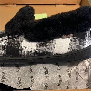 Après Black and White Plaid Slippers